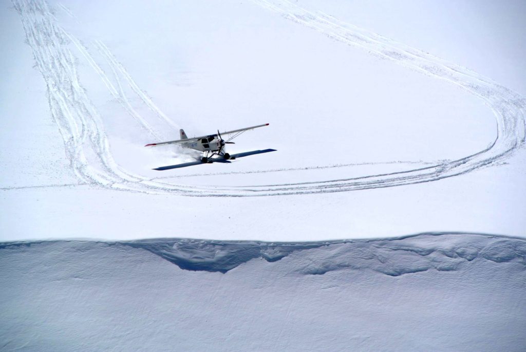 Landung Kitfox auf Hüfifirn beim Windkolk